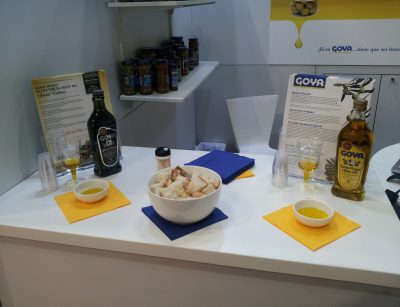 Productos Goya en el stand de la feria Fine Food Australia